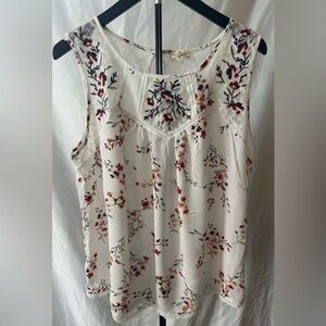 Embroidered Floral Sleeveless Blouse